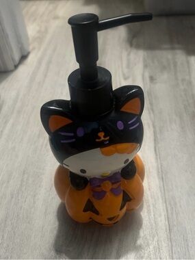 Black & Orange Hello Kitty Pump Soap Dispenser - Cute Halloween Design